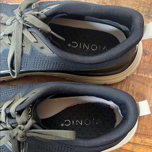 Vionic Navy and Taupe Sneakers, Men’s 12 - Picture 8 of 10